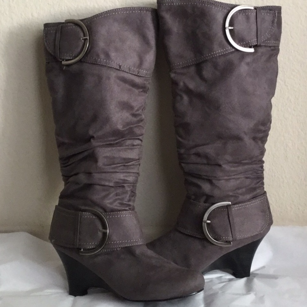 Naughty Monkey Gray Suede Side Buckle Boots